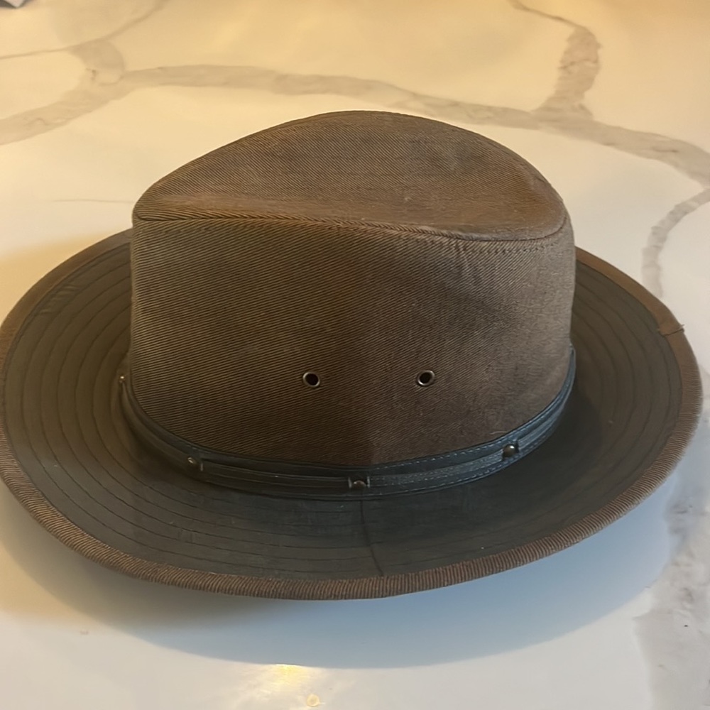 Dorfman Pacific Co. Twill hat w/ leathered & studded detail & vented Size Med